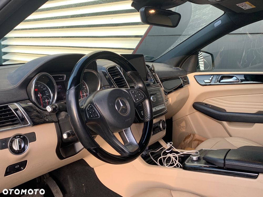 Mercedes-Benz GLE - 7