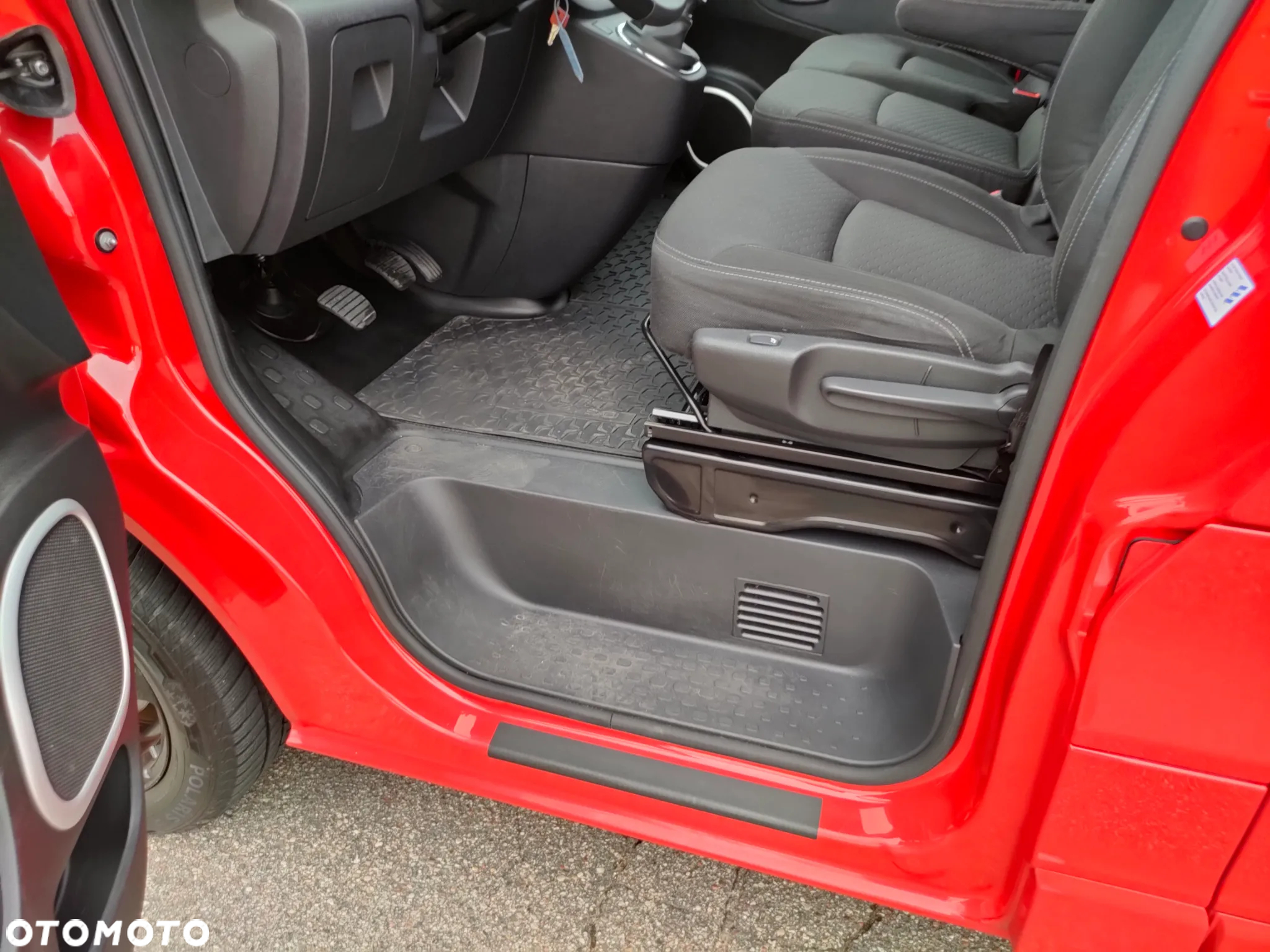 Opel Vivaro - 28