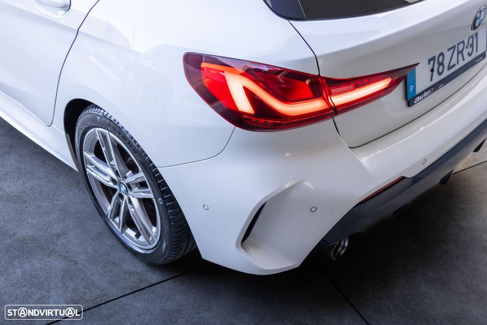 BMW 116 d Pack Desportivo M Auto - 13