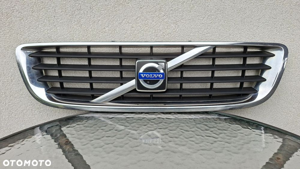 VOLVO S40 II V50 LIFT 07-12 GRILL ATRAPA 30744915 - 1