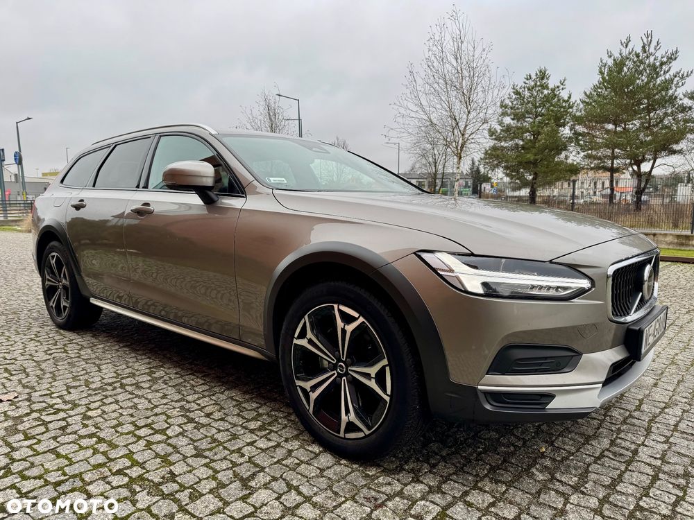 Volvo V90 Cross Country D5 SCR AWD Pro - 22