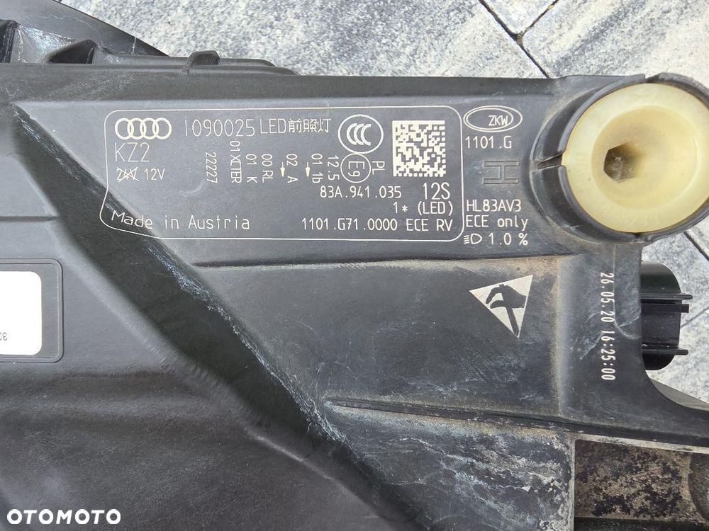 AUDI Q3 83A Lampa lewa przód Full Led Matrix HD 83A941035 Chrom 2020 - 9