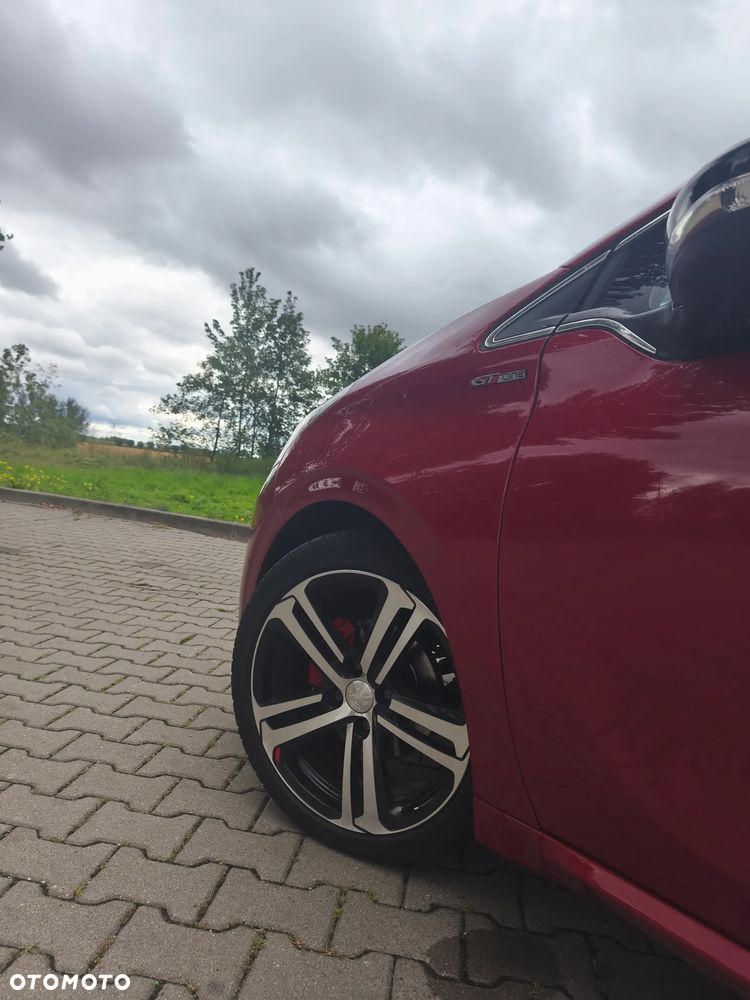 Peugeot 208 1.2 PureTech Allure S&S - 12