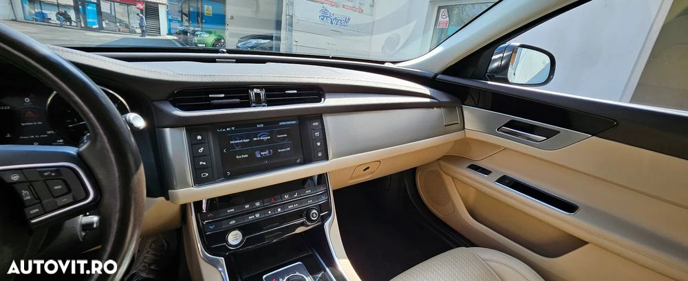 Jaguar XF 20d RWD Prestige - 21