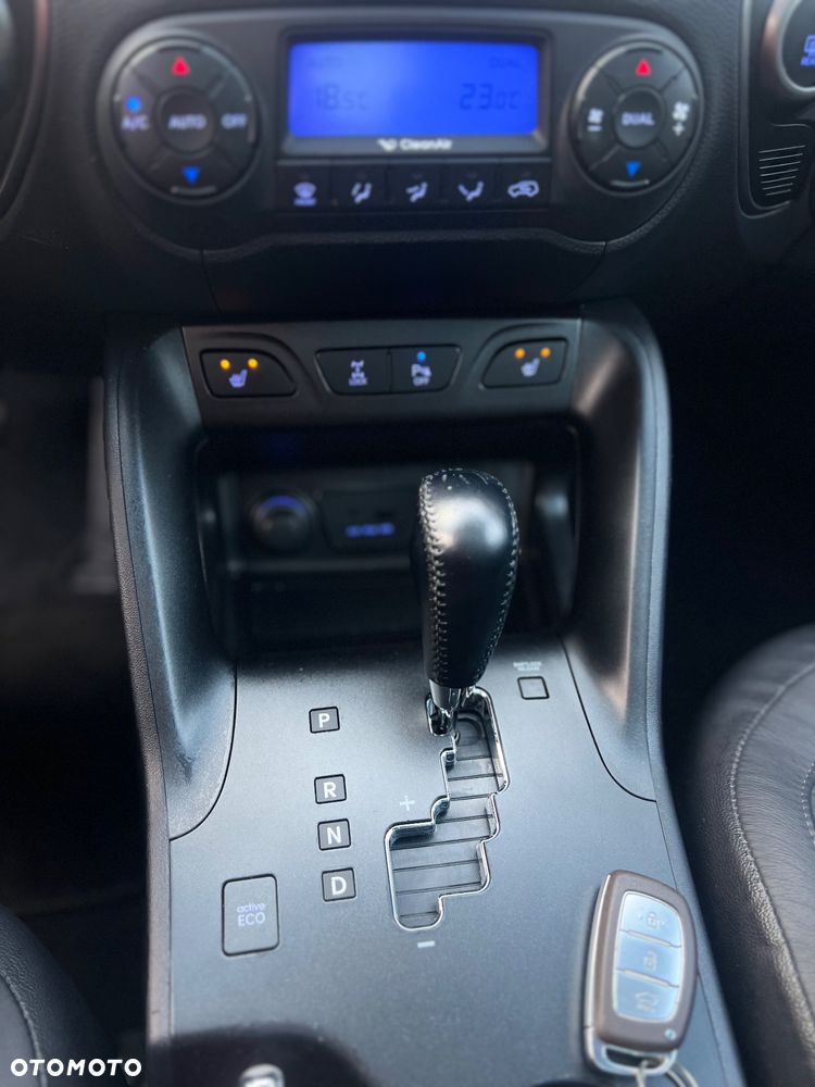 Hyundai ix35 2.0 CRDi 4WD Automatik Premium - 34