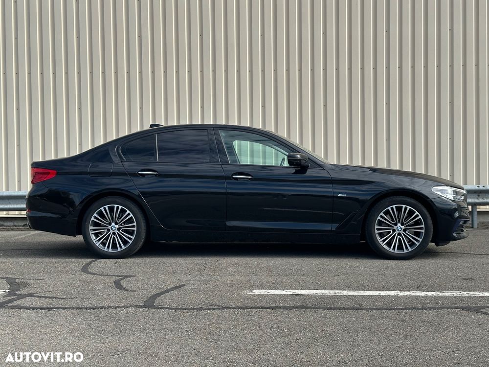 BMW Seria 5 530i xDrive Aut. Sport Line - 9