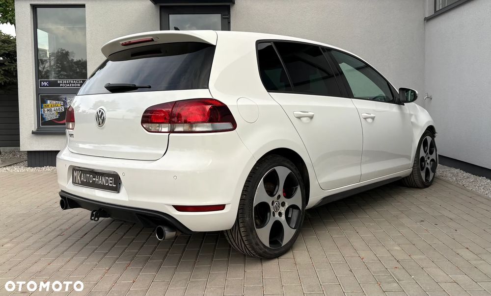 Volkswagen Golf 2.0 GTI DSG - 6