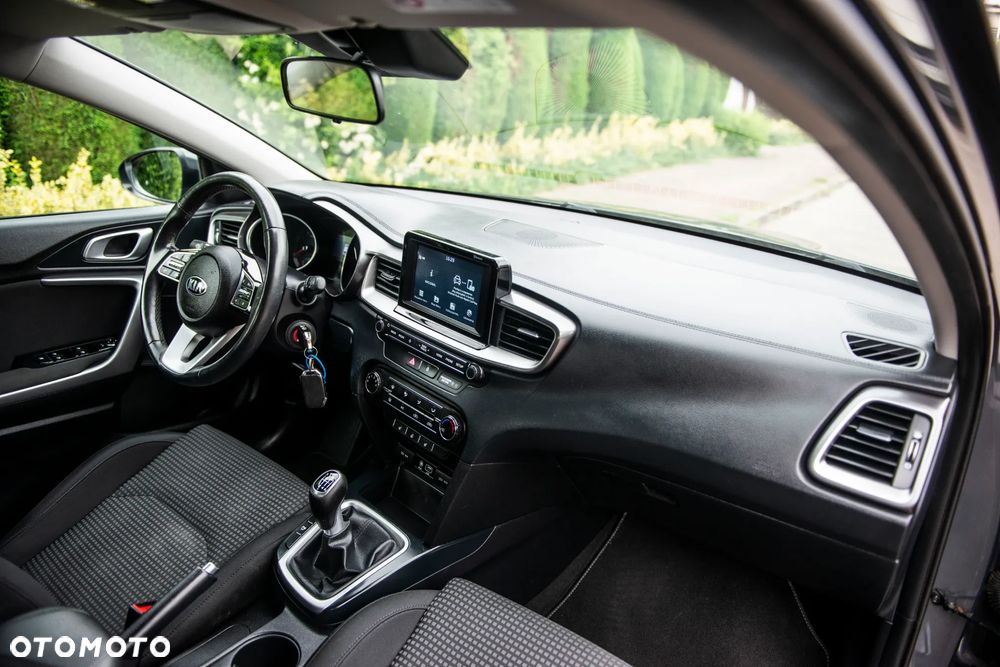 Kia Ceed 1.4 Business Line - 39