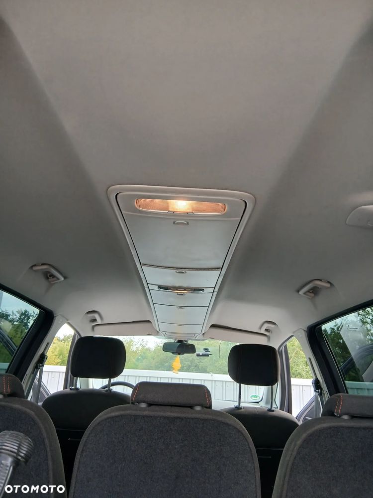 Ford Galaxy 2.0 Titanium - 16