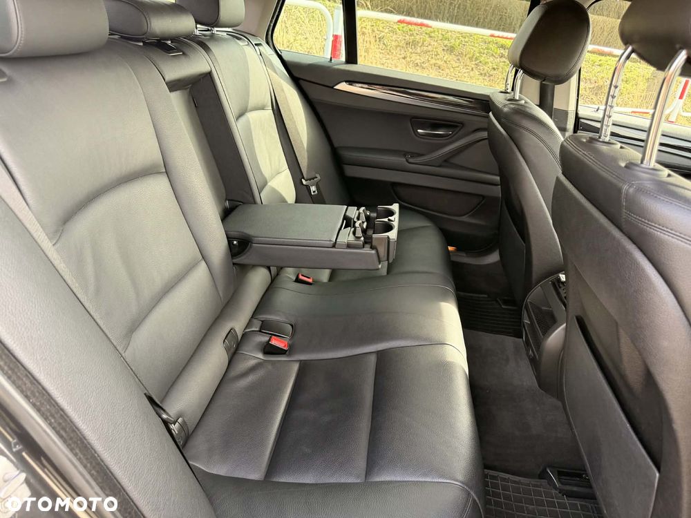 BMW Seria 5 520d - 10