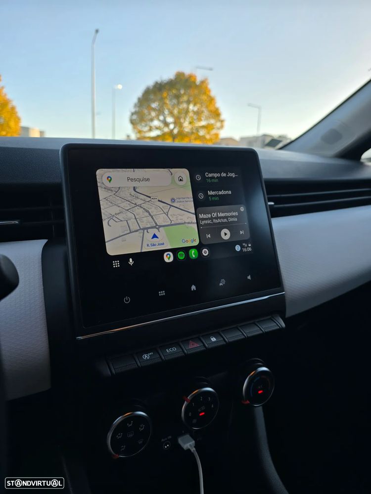 Renault Clio 1.0 TCe Evolution Bi-Fuel - 10