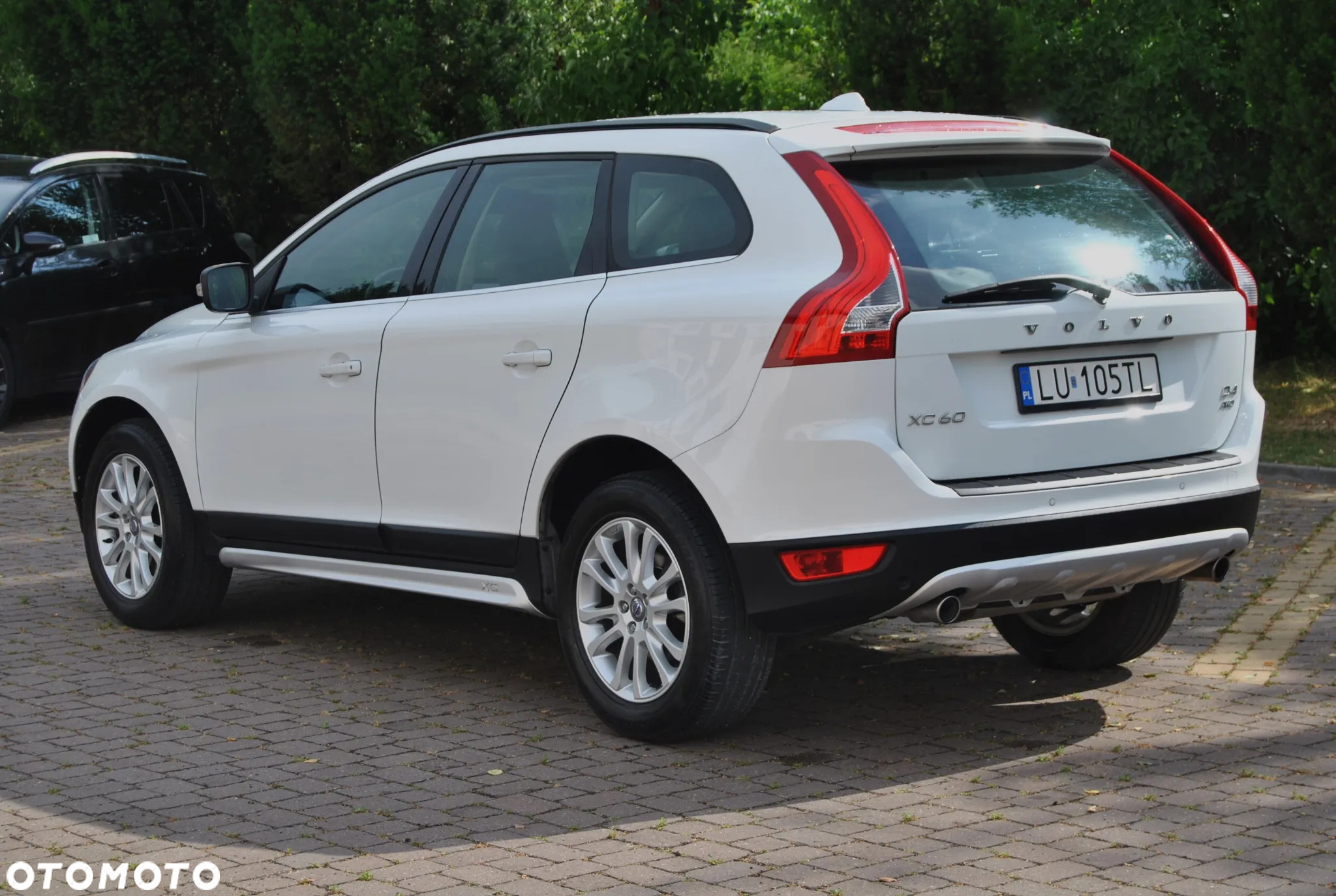 Volvo XC 60 D5 AWD Geartronic Momentum - 4