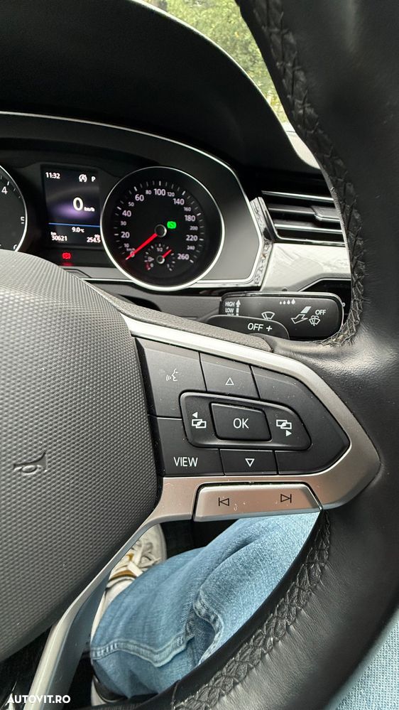 Volkswagen Passat 2.0 TDI DSG Comfortline - 18