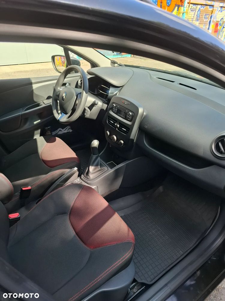 Renault Clio 1.2 16V 75 Dynamique - 13