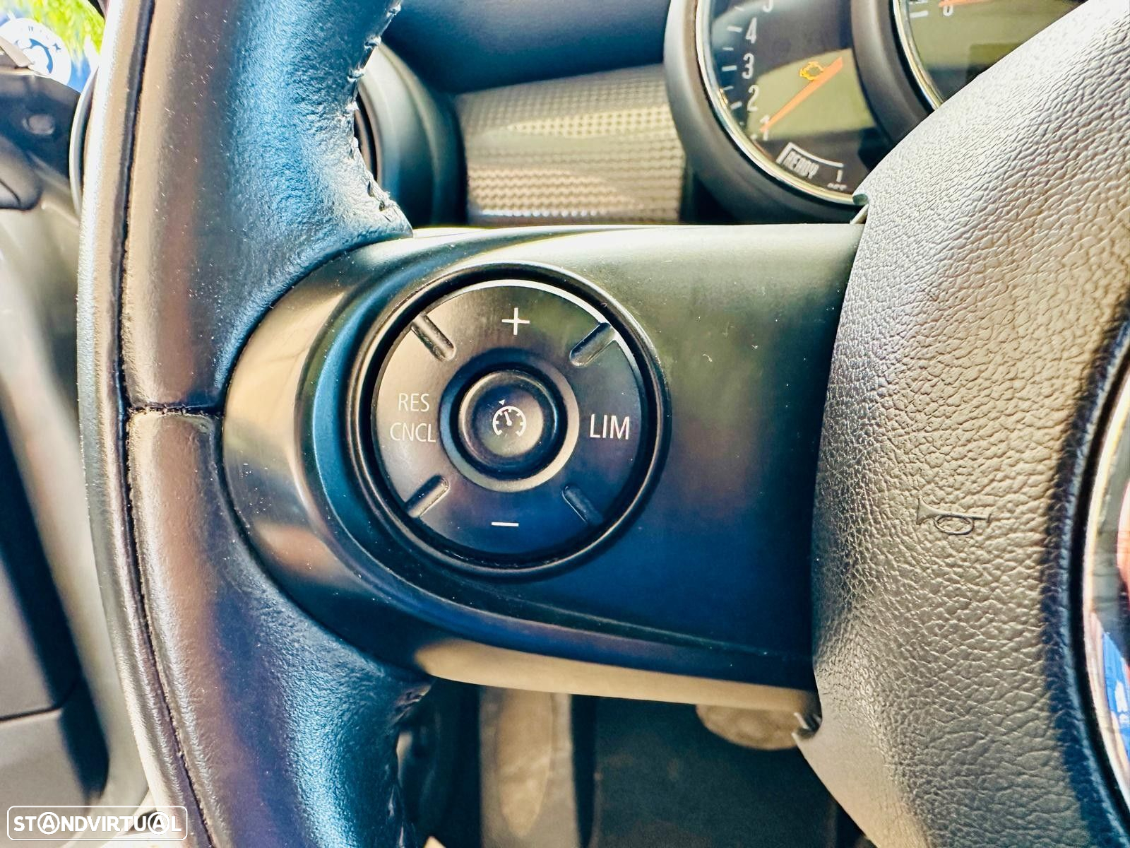 MINI 3 Portas Cooper Aut. - 15