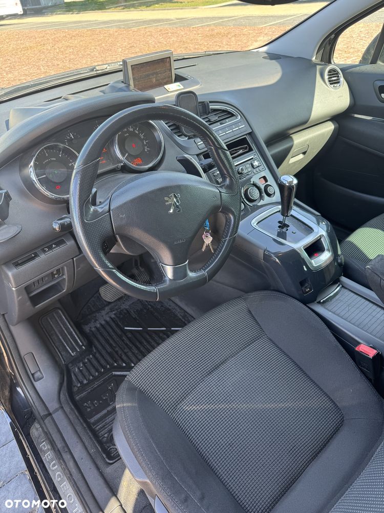 Peugeot 5008 - 4