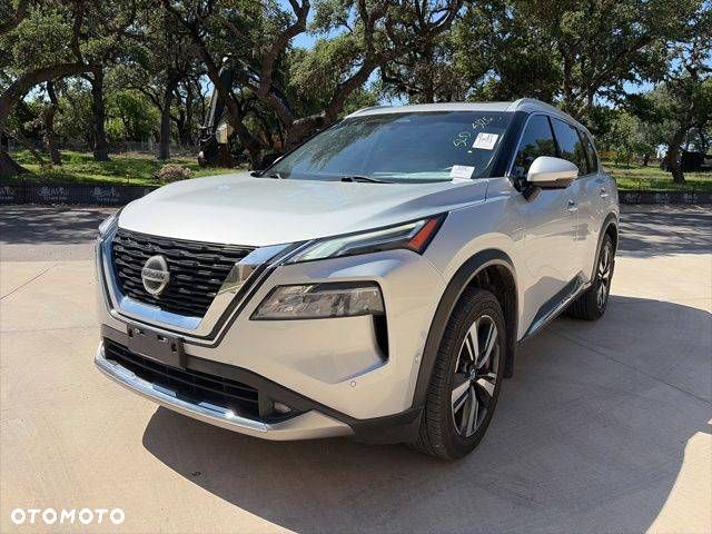 Nissan Rogue - 2