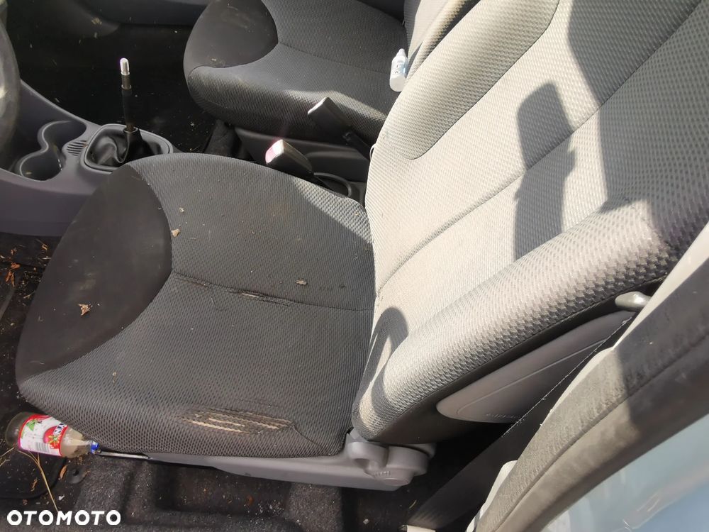 Części Toyota Aygo I 1.0B 1KR-B52 Lakier 8R0 - 14