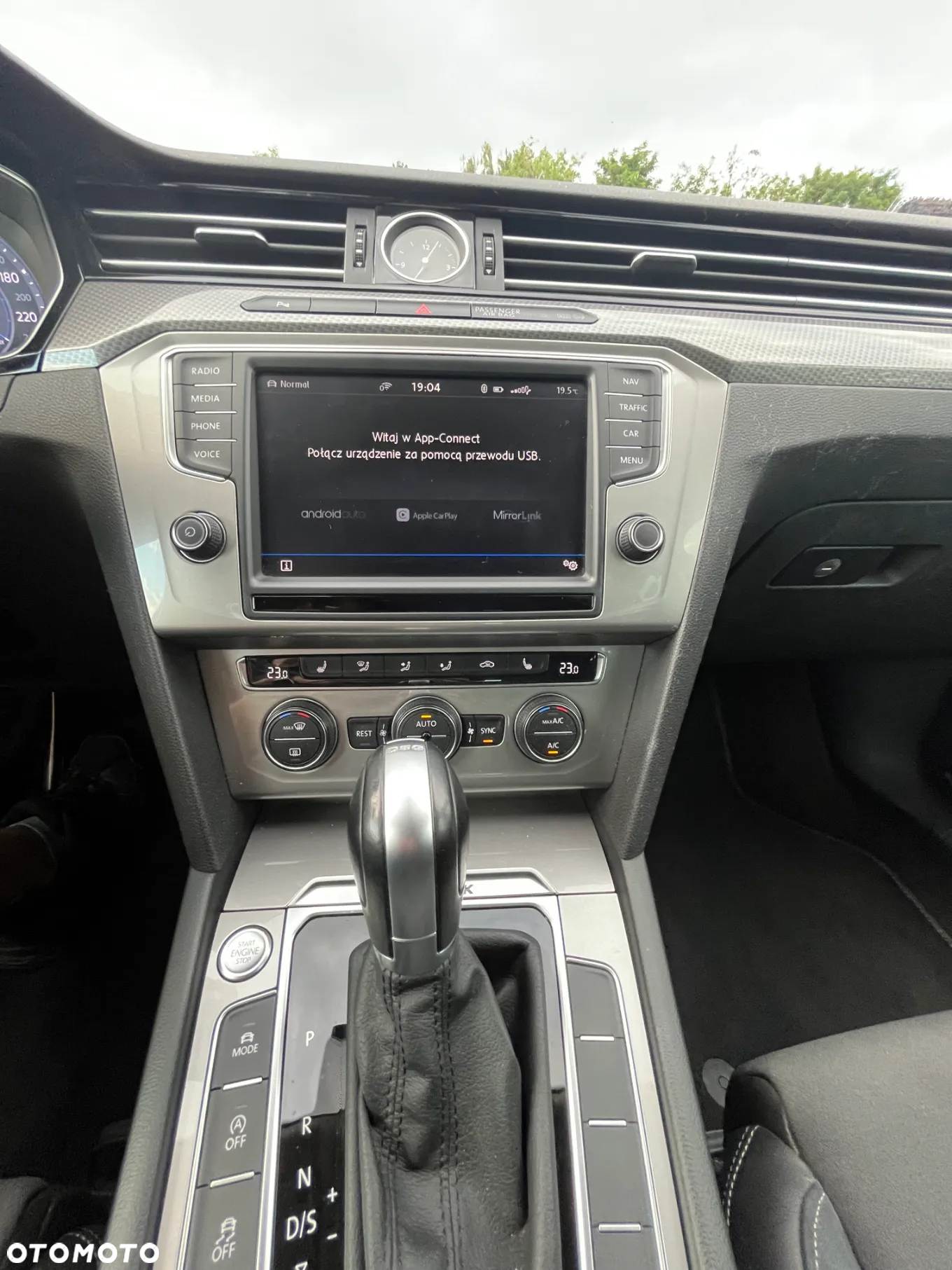 Volkswagen Passat - 17