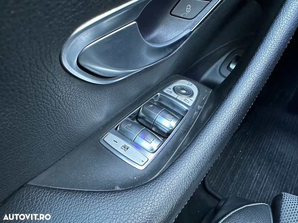 Mercedes-Benz E 220 d 9G-TRONIC Avantgarde - 20