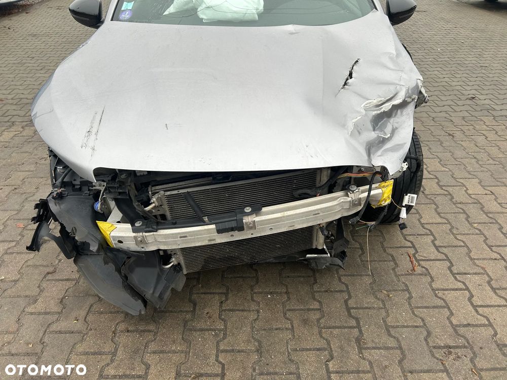 Peugeot 308 - 5