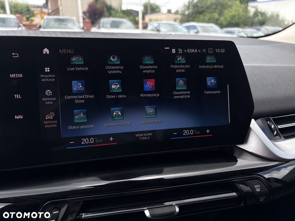BMW Seria 2 220i mHEV - 23