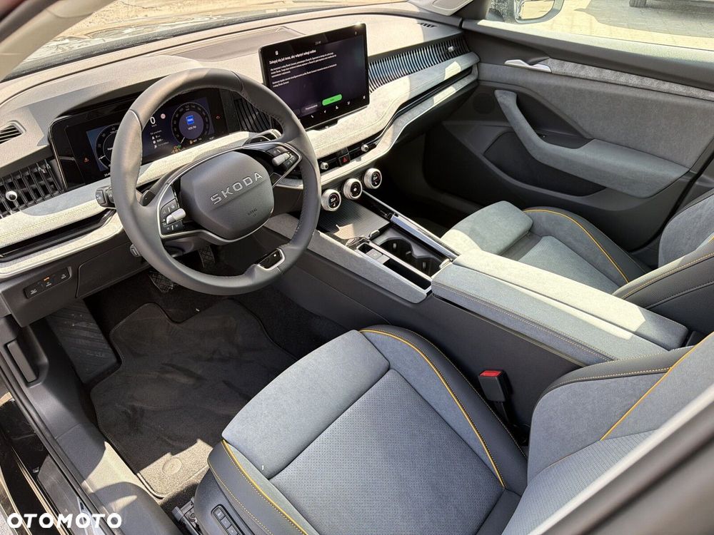 Skoda Superb 2.0 TDI SCR 4x4 Drive DSG - 9