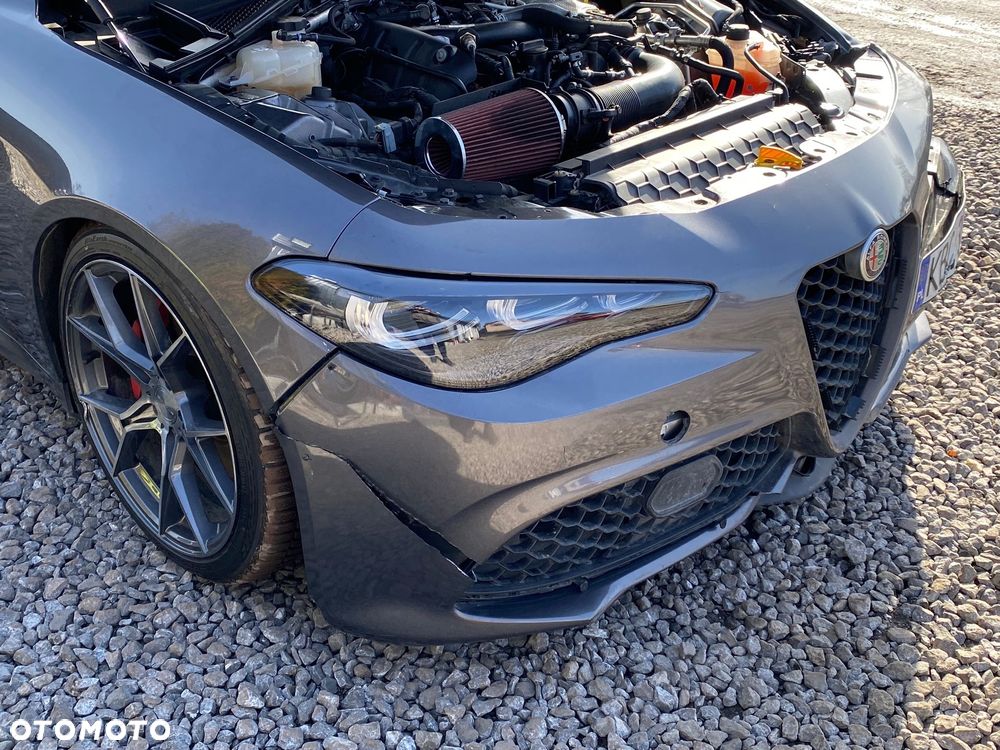 Alfa Romeo Giulia - 7