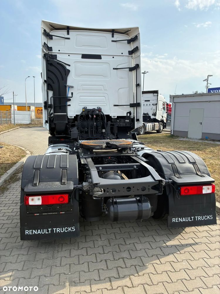 Renault T480 EVO High Sleeper Cab - 4