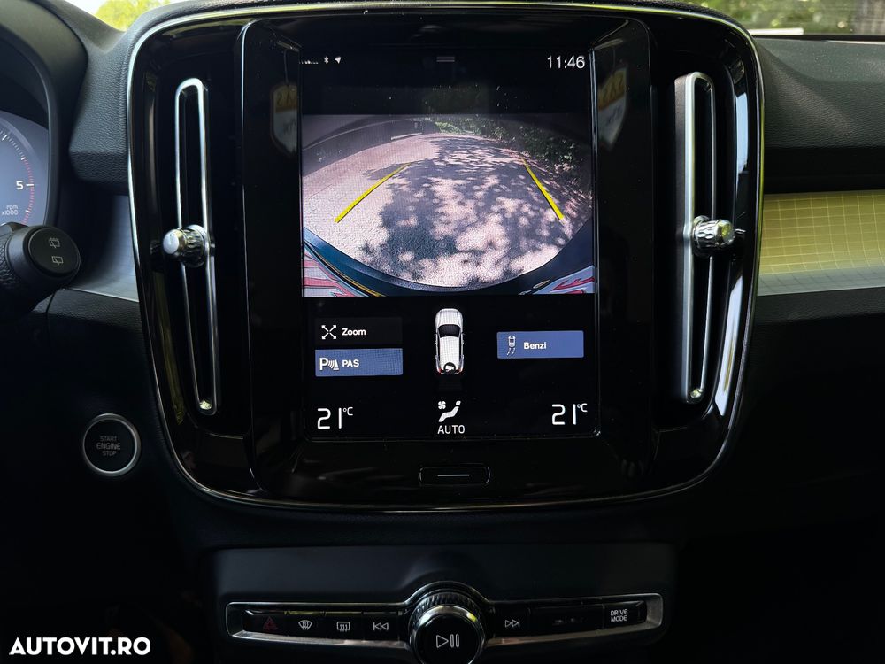 Volvo XC 40 D3 AWD Momentum Pro - 4