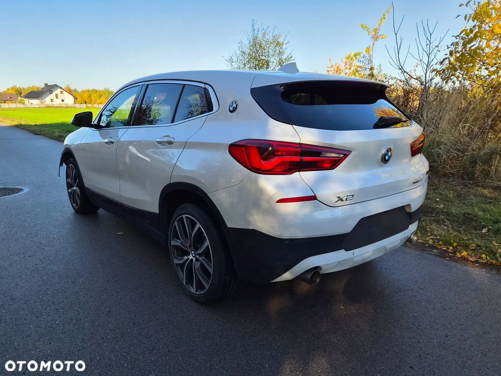 BMW X2 xDrive20i Advantage Plus - 3