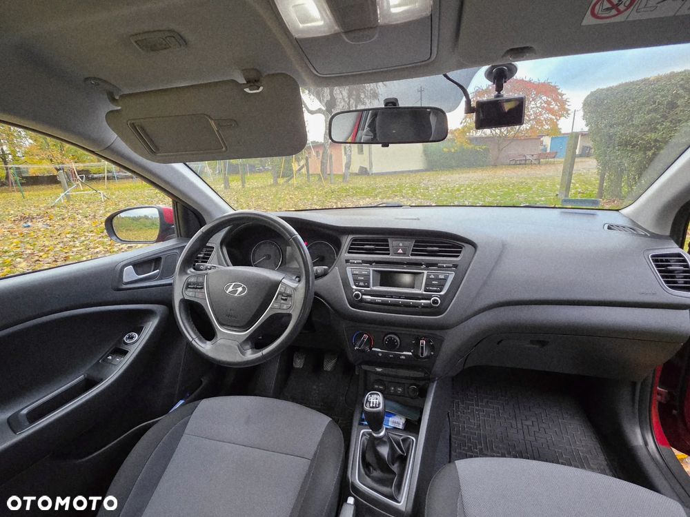 Hyundai i20 1.4 Comfort - 13