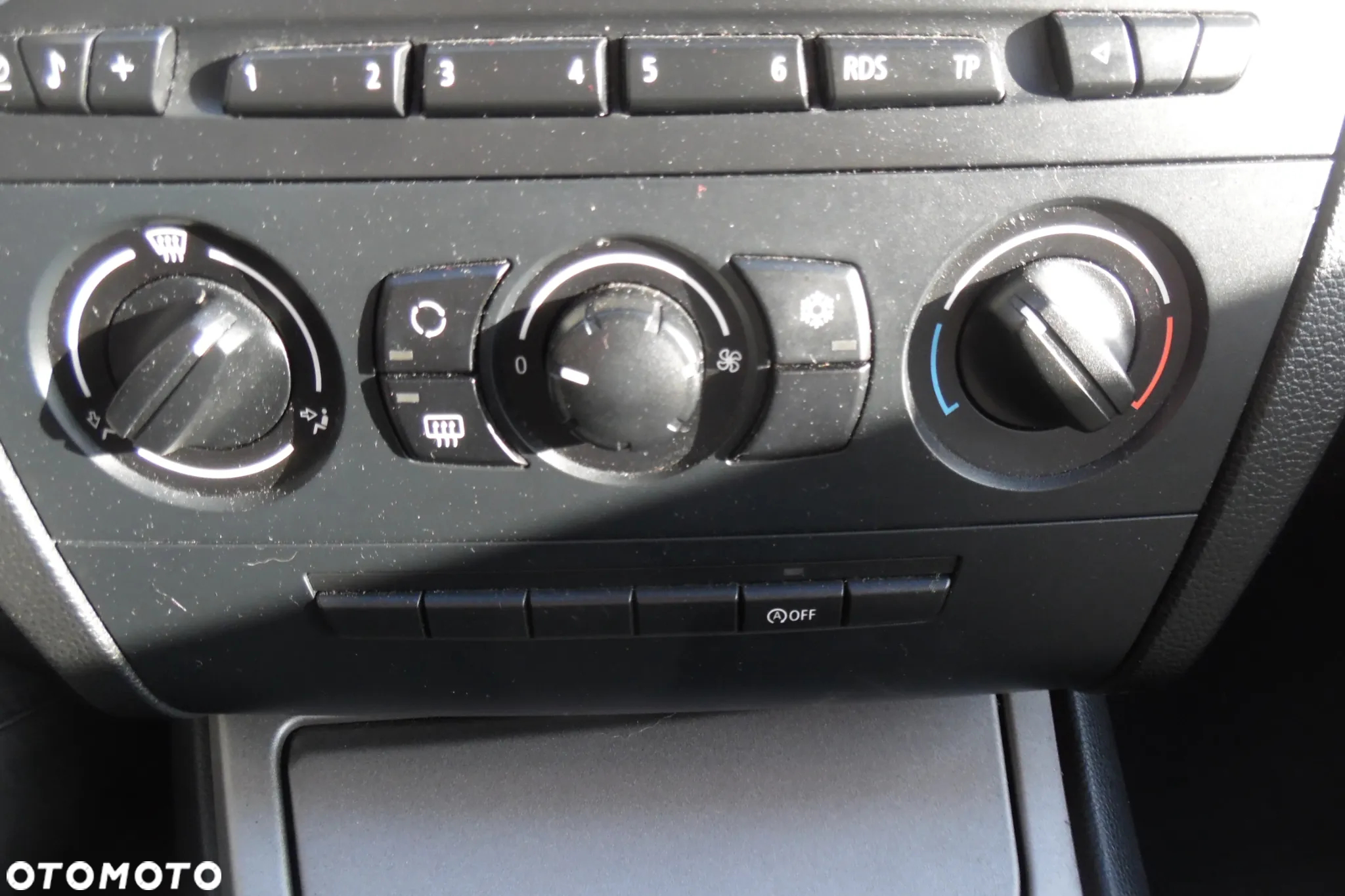 BMW Seria 1 116i - 15