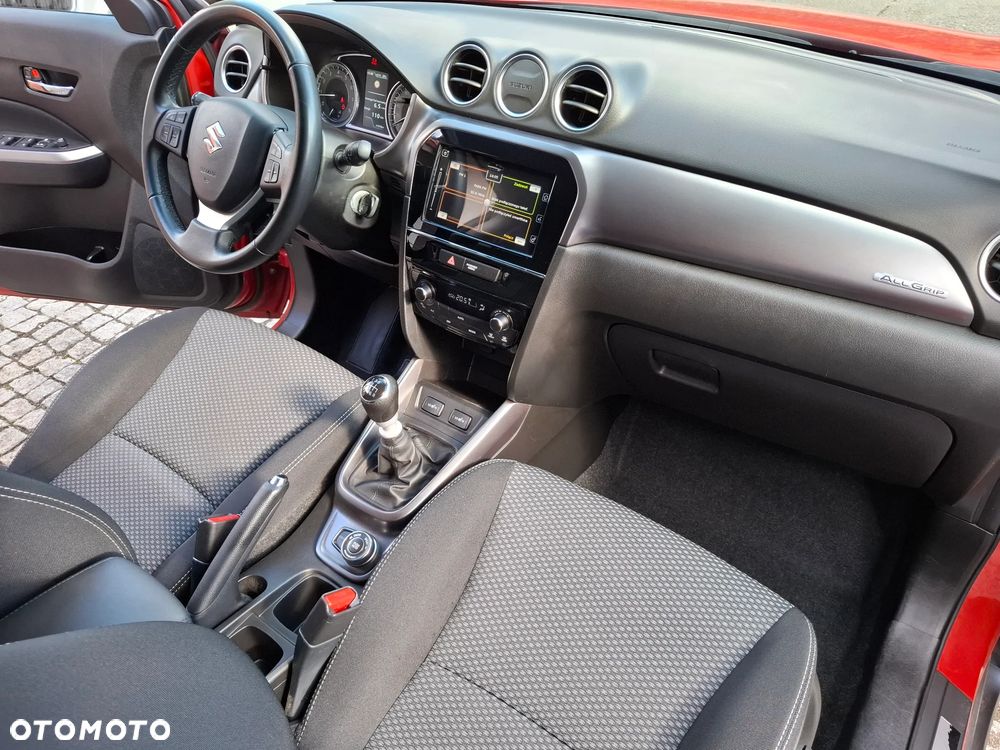 Suzuki Vitara 1.4 Boosterjet mHEV Premium Plus 4WD - 24