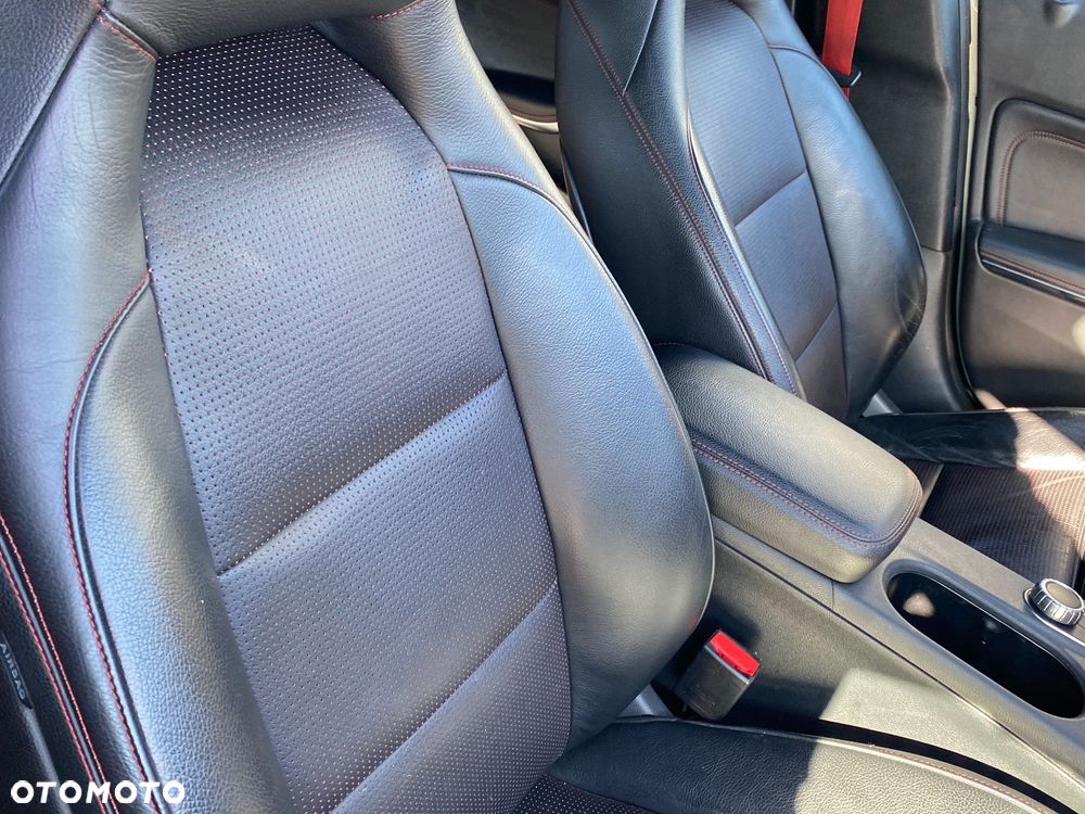 Mercedes-Benz Klasa A AMG 45 4Matic AMG Speedshift 7G-DCT - 28