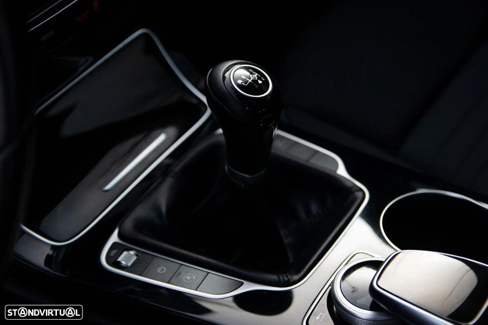 Mercedes-Benz C 180 - 11