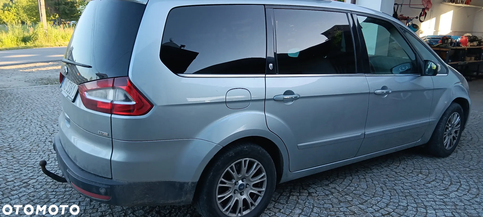 Ford Galaxy 2.0 TDCi Ghia - 13