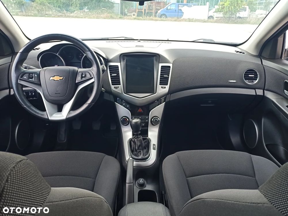 Chevrolet Cruze 1.6 LT - 6