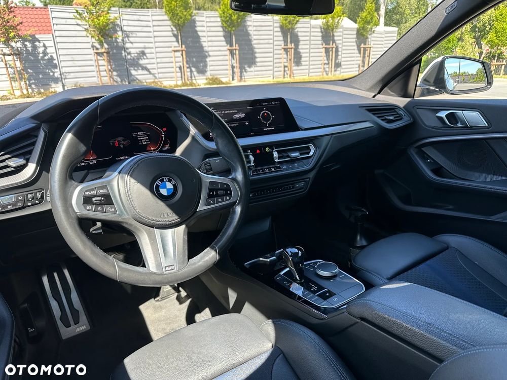 BMW Seria 2 218i M Sport - 9
