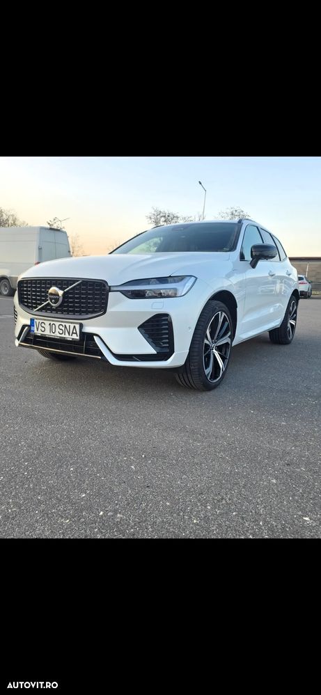 Volvo XC 60 T5 AWD R-Design - 1