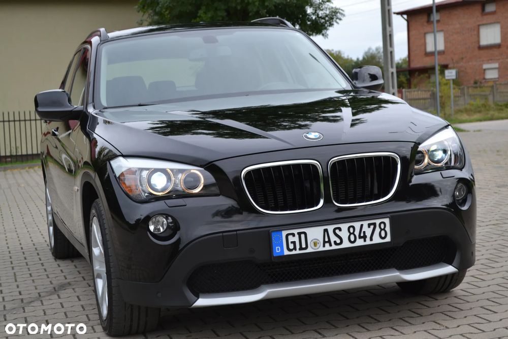 BMW X1 sDrive18d xLine - 22