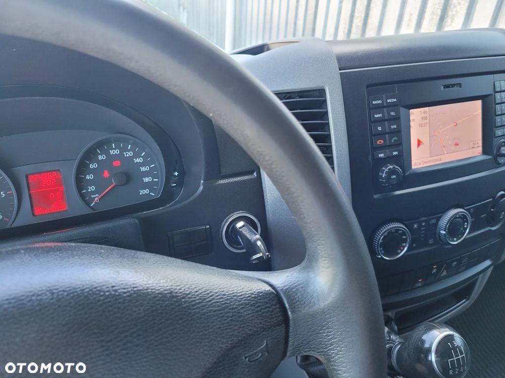 Volkswagen CRAFTER - 9