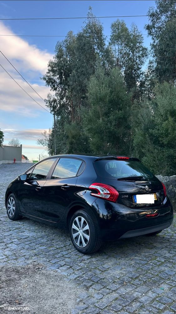 Peugeot 208 e-HDi 68 EGS5 Stop&Start Active - 4