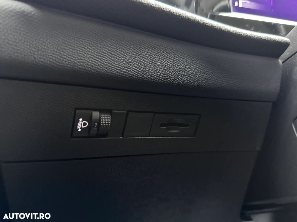 Opel Astra 1.2L Turbo Start/Stop AT8 Elegance - 29