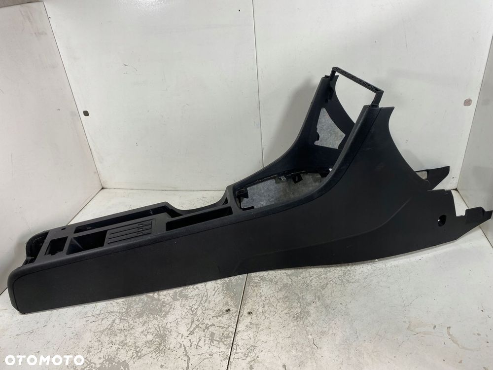 tunel srodkowy 8e0863241c czarny soul audi a4 b6 1din - 1