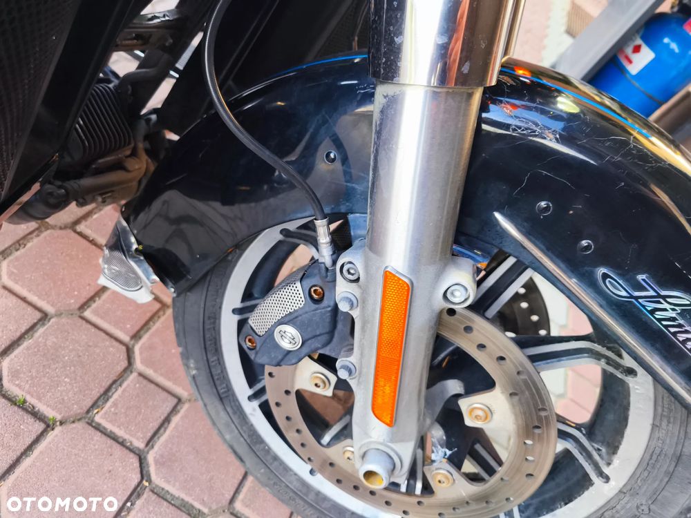 Harley-Davidson FLH Electra Glide - 34