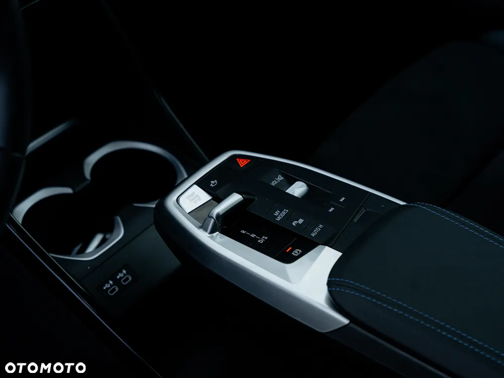 BMW X1 sDrive20i - 10
