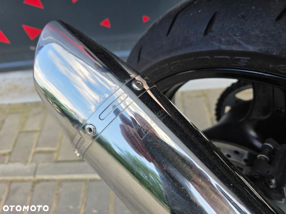 Honda CBR - 23