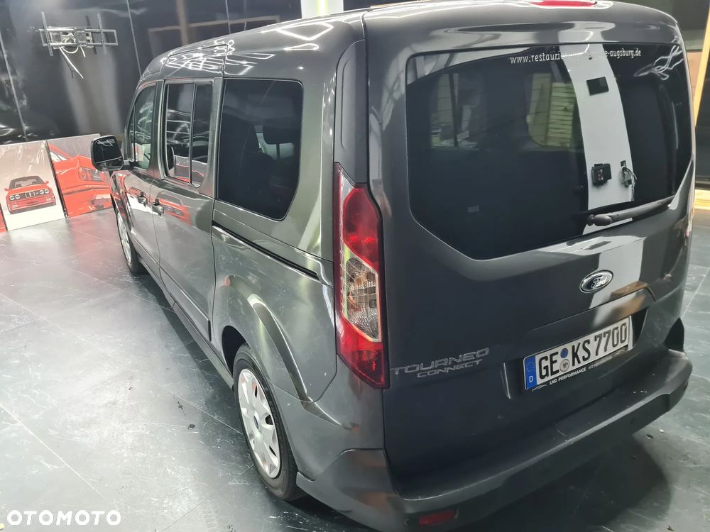 Ford Tourneo Connect Grand - 20