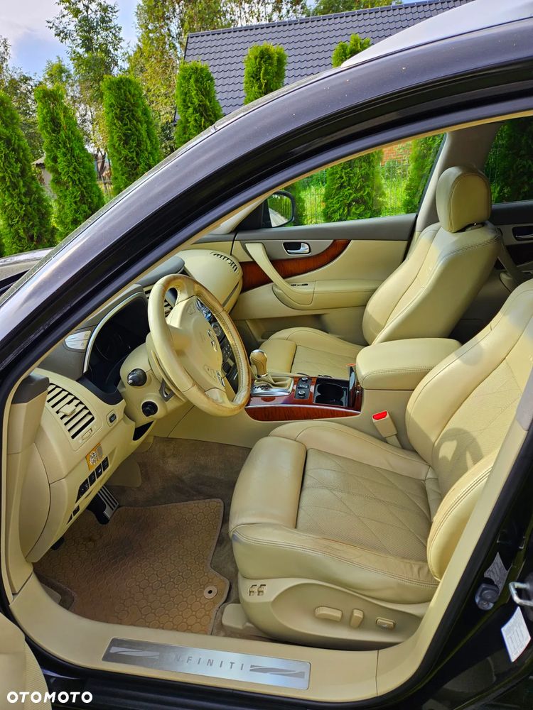 Infiniti FX FX30d S - 7